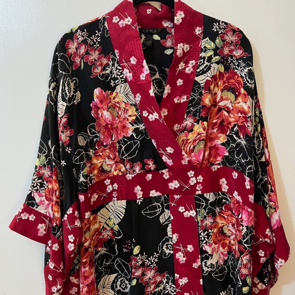 Soma Kimona Silk Black and Cherry Blossoms Top Blouse L